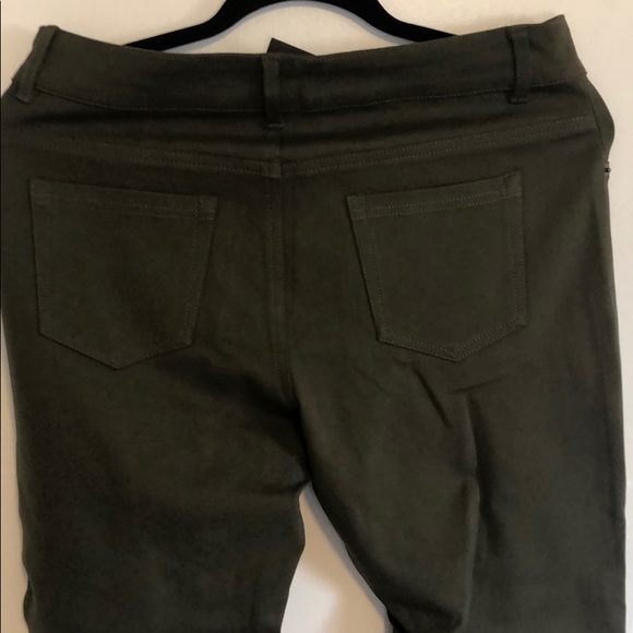 Pants - Picture 3 of 4